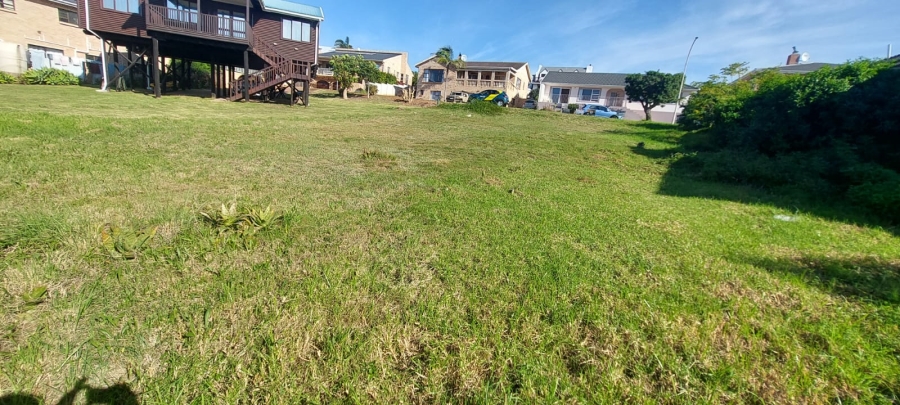  Bedroom Property for Sale in Wavecrest Eastern Cape